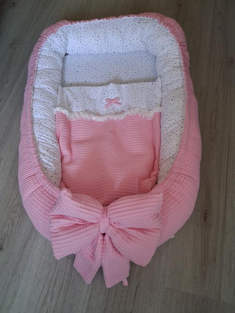 Babynestje roze met stippen, Kinderen en Baby's, Ophalen of Verzenden, Zo goed als nieuw, Overige typen
