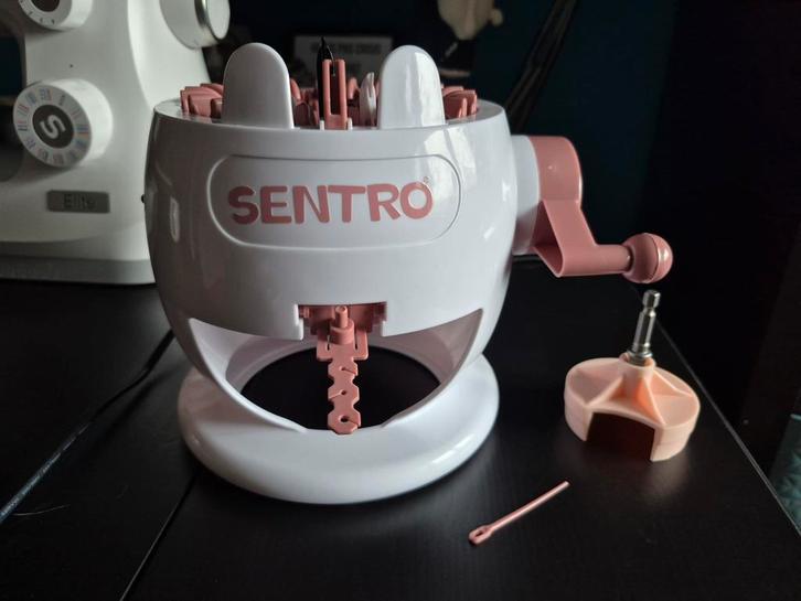 Sentro 22 naalden, Hobby en Vrije tijd, Breien en Haken, Breien, Ophalen of Verzenden