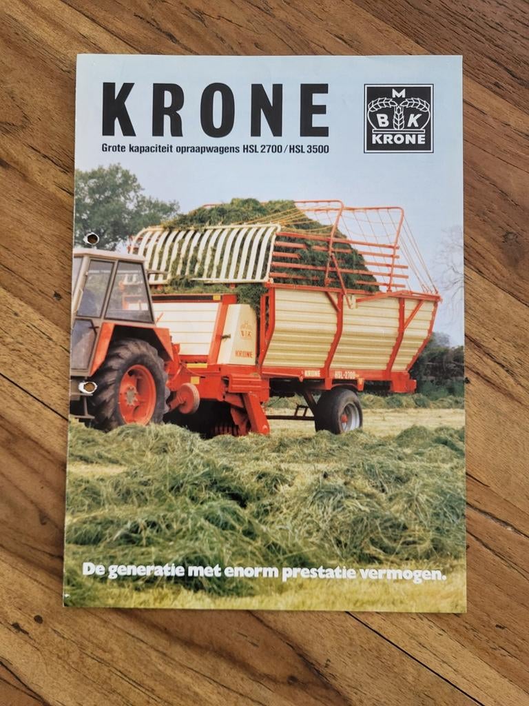 tractor folder Krone HSL 2700/3500 opraapwagens, Boeken, Ophalen of Verzenden, Zo goed als nieuw