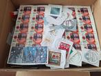 Nederland - doos postzegels, Postzegels en Munten, Postzegels | Volle albums en Verzamelingen, Ophalen of Verzenden, Nederland
