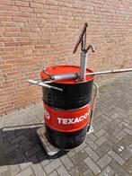 Texaco olievat met 2 pompen, Ophalen