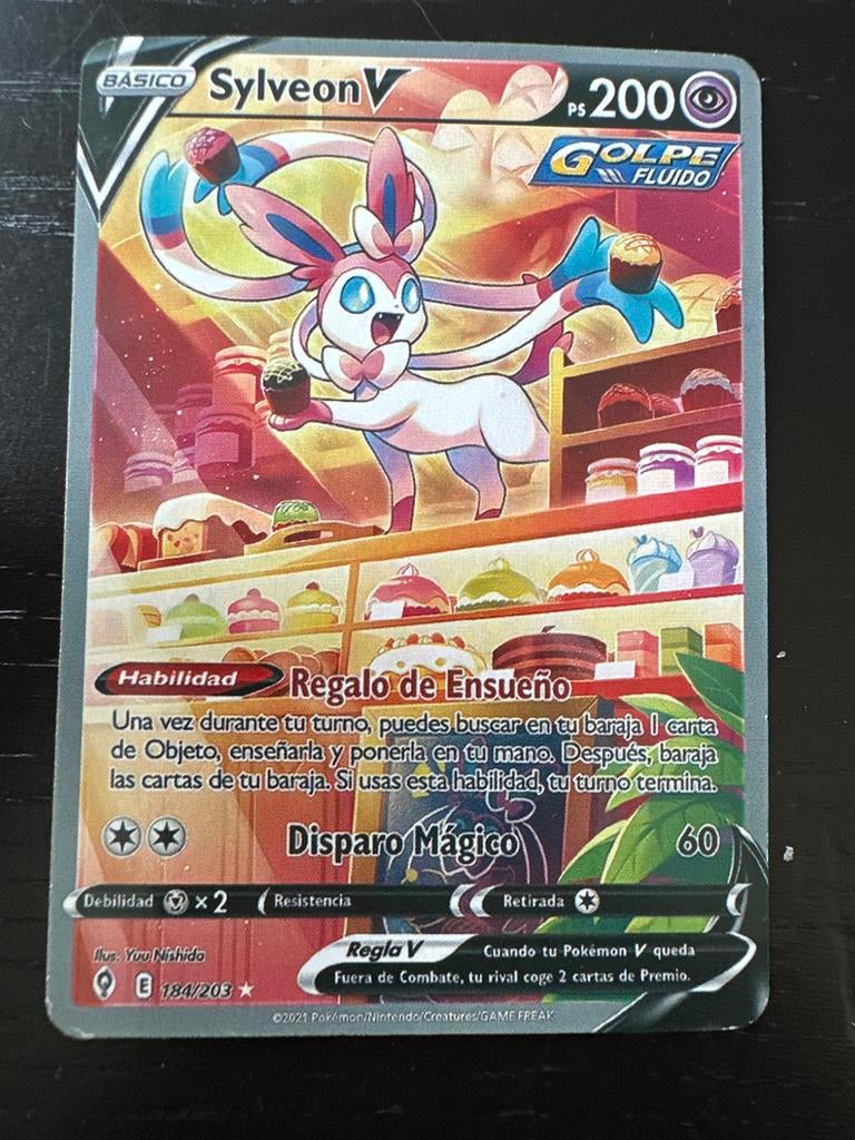 Pokémon kaart Sylveon V 184/203, Ophalen, Gebruikt, Losse kaart, Foil
