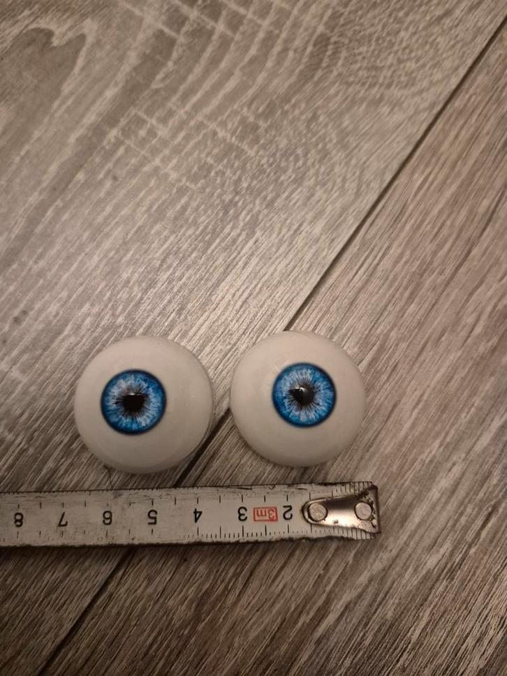 Realistische blauwe ogen voor poppen of kunstprojecten, Hobby en Vrije tijd, Overige Hobby en Vrije tijd, Gebruikt, Ophalen of Verzenden