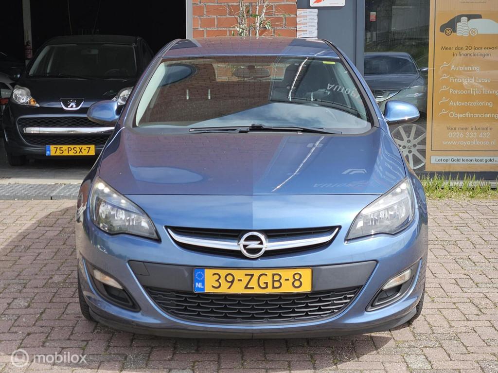 Opel Astra 1.7 CDTi S/S Cosmo, Auto's, Voorwielaandrijving, Euro 5, 730 kg, Gebruikt