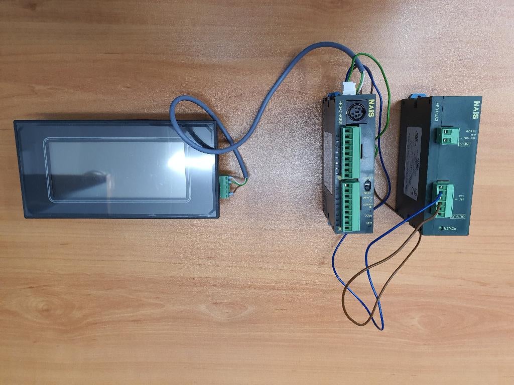 PLC, Hmi en PS. Merk Nais-Matsushita-Panasonic FP0-C14  GT10, Ophalen, Zo goed als nieuw