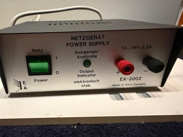 Elektro-Automatik EA-3002 Voeding, Telecommunicatie, Zenders en Ontvangers, Ophalen of Verzenden, Gebruikt