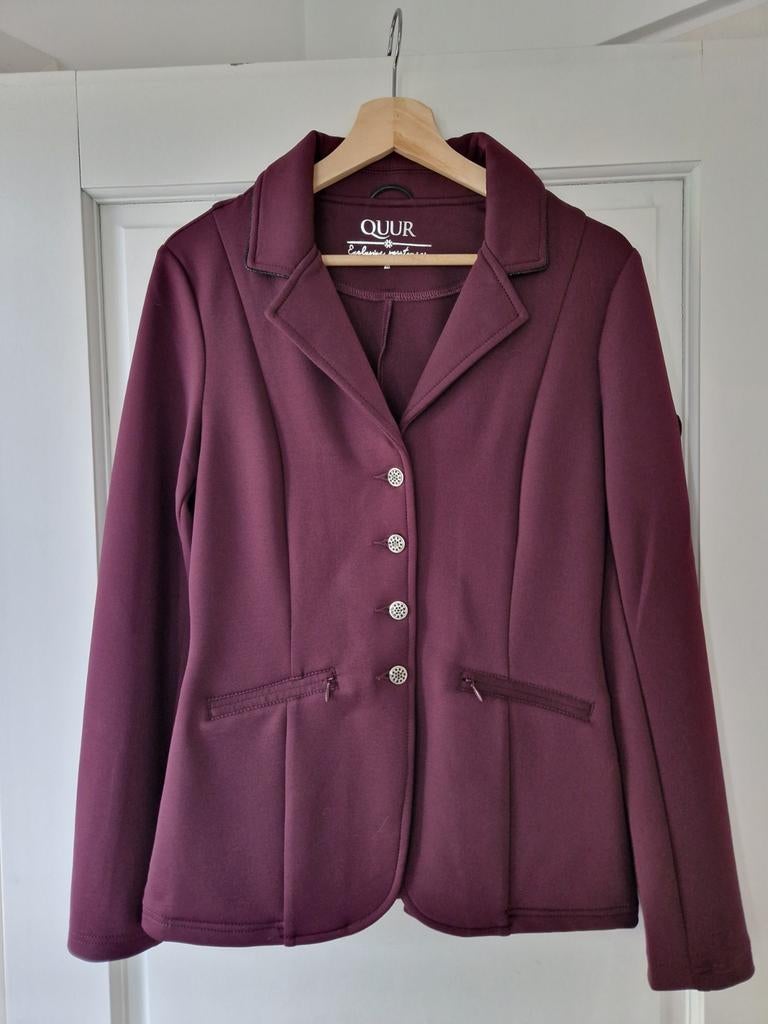 Wedstrijdjasje Quur dressuur donkerrood (maat M), Dieren en Toebehoren, Paardrijkleding, Dressuur, Nieuw, Ophalen of Verzenden