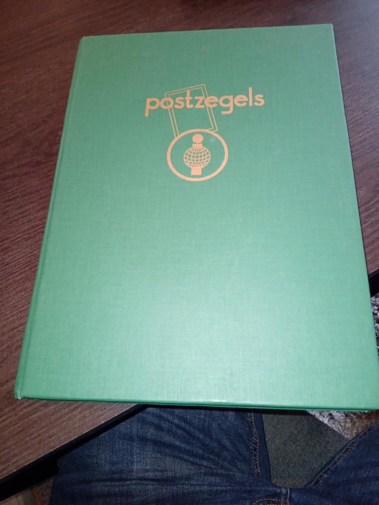 Postzegelalbum met oude Nederlandse postzegels, Postzegels en Munten, Postzegels | Nederland, Ophalen of Verzenden