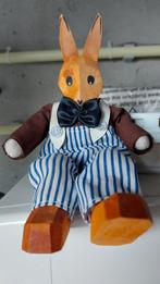 Houten haasje paashaasje met beweegbare beentjes, Ophalen of Verzenden, Zo goed als nieuw, Beeldje of Poppetje