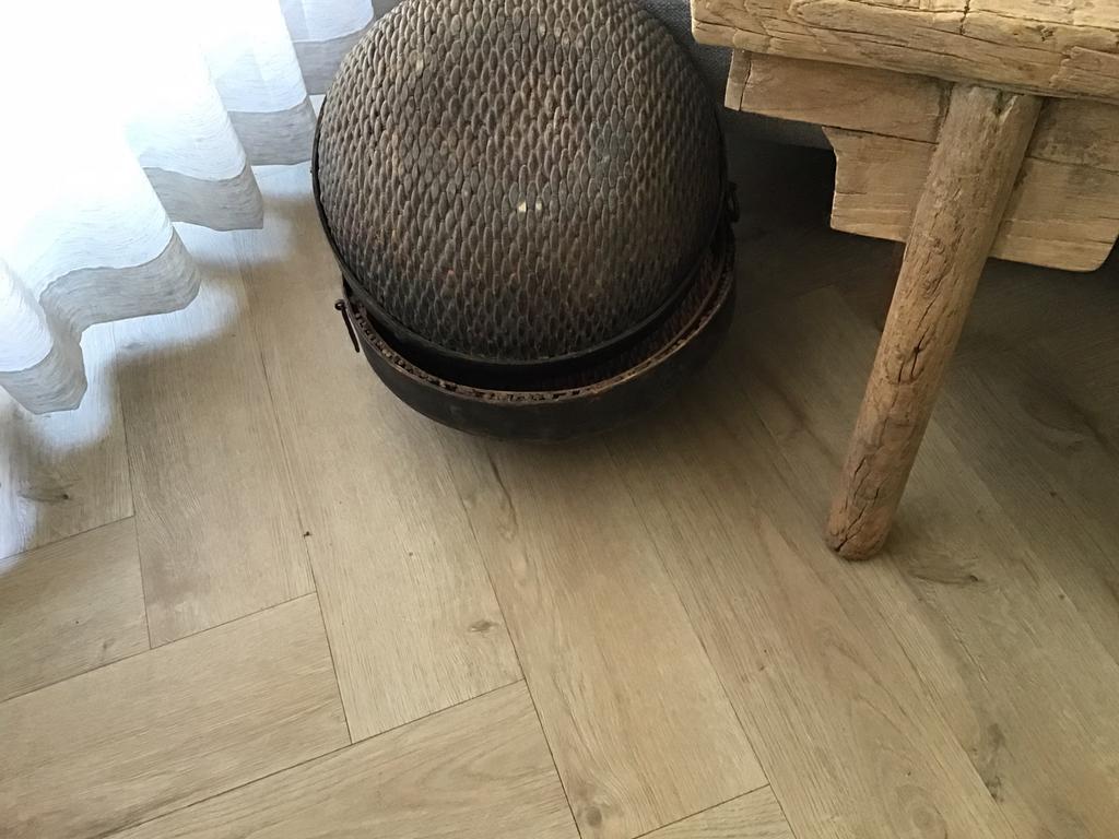 Mand mooie oude decoratieve mand geen schade, Ophalen of Verzenden, Zo goed als nieuw, Rond, Riet