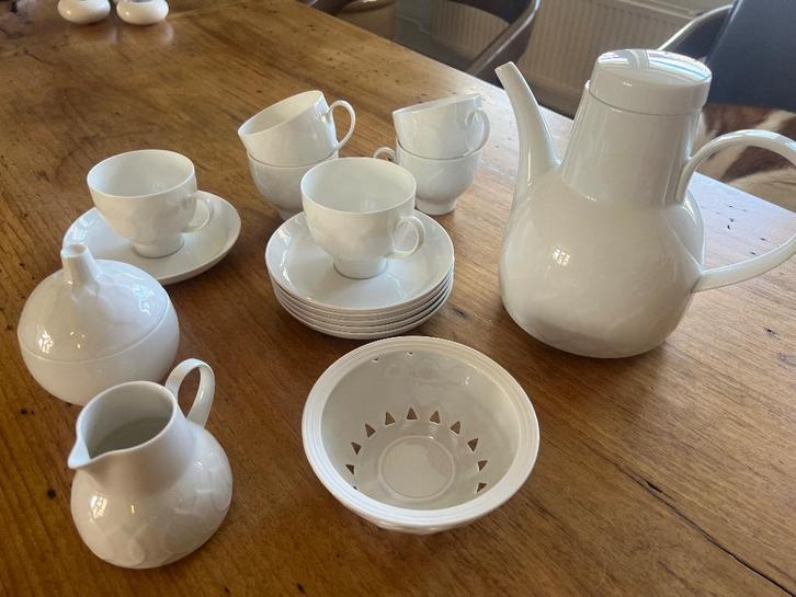 Rosenthal „Lotus“ koffieservies, wit, 16-delig, Antiek en Kunst, Antiek | Servies compleet, Ophalen