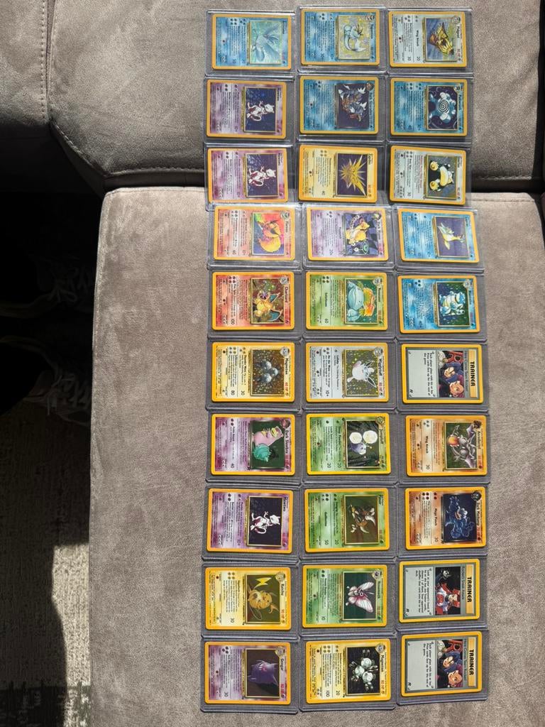 Pokemonkaarten base set en fossil., Ophalen, Zo goed als nieuw, Meerdere kaarten