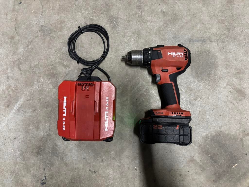 Hilti SF 4-22 boor en schroefmachine set, Doe-het-zelf en Verbouw, Gereedschap | Boormachines, Gebruikt, Variabele snelheid, Hilti