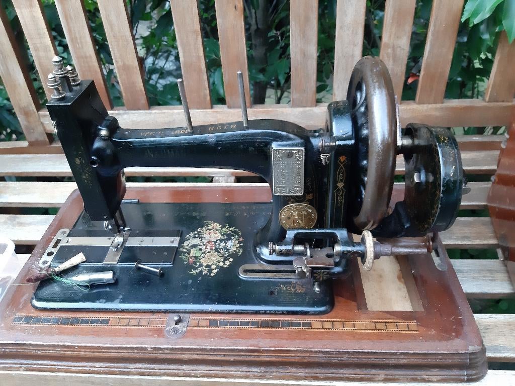 Singer naaimachine, handbediend, vintage uit ca. 1900, werke, Antiek en Kunst, Antiek | Naaimachines, Ophalen