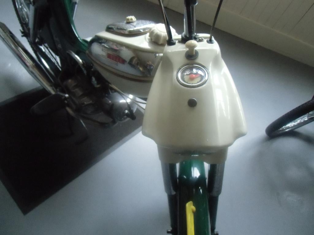 PUCH KIKKERBEK VS 50 1966 MOOIE STAAT GROEN/BEIGÉ MET KENT., Fietsen en Brommers, Brommers | Oldtimers, Overige merken, Maximaal 45 km/u