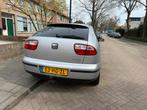 Seat Leon 1.8 20V 92KW 2001 Grijs, Auto's, Seat, Zwart, 4 cilinders, Leon, 1197 kg