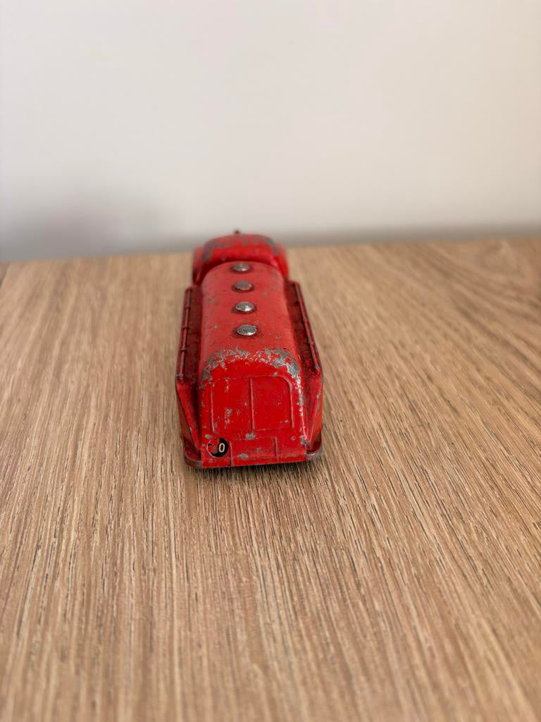 Vintage Dinky Toys Benzine Tankwagen - Rood, Ophalen