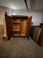 Antieke kast gratis af te halen in Rotterdam, Antiek en Kunst, Ophalen