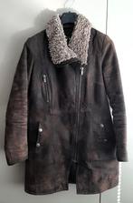 LIV, bruine suede jas met imitatiebont, echt leer, mt 38, Maat 38/40 (M), Bruin, Ophalen of Verzenden, Gedragen
