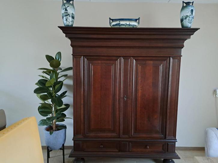 Eiken kast, Antiek en Kunst, Antiek | Meubels | Kasten, Ophalen of Verzenden