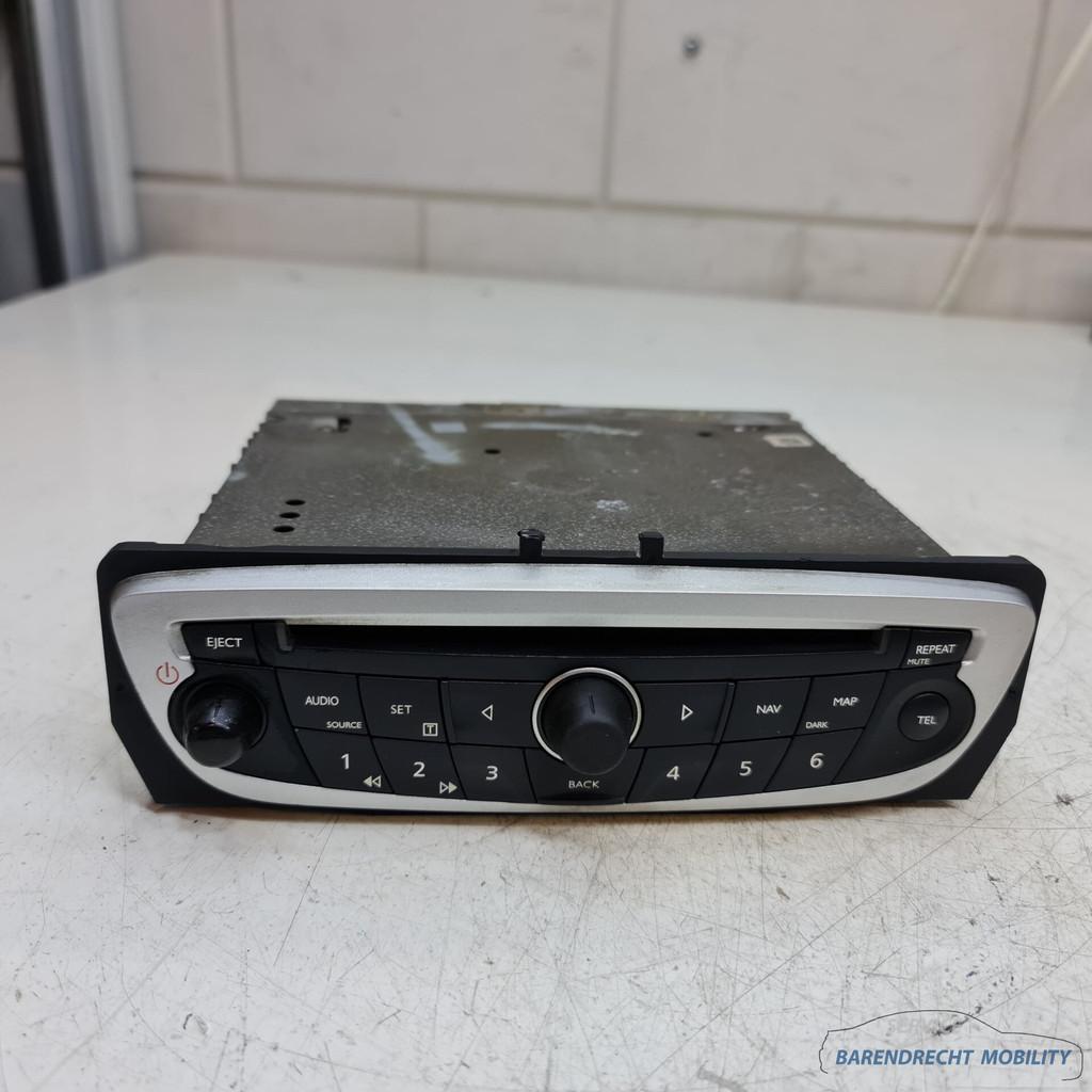 Radio CD speler Renault Megane III Scenic III 3 281150022RT, Auto-onderdelen, Renault Group, Gebruikt, Contact.group@renault.com