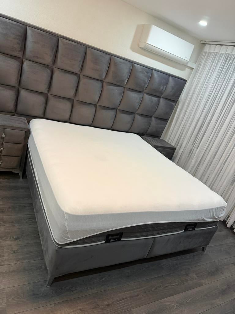 Compleet slaapkamer 180x200, Huis en Inrichting, Slaapkamer | Complete slaapkamers, Ophalen of Verzenden, Zo goed als nieuw, Tweepersoons