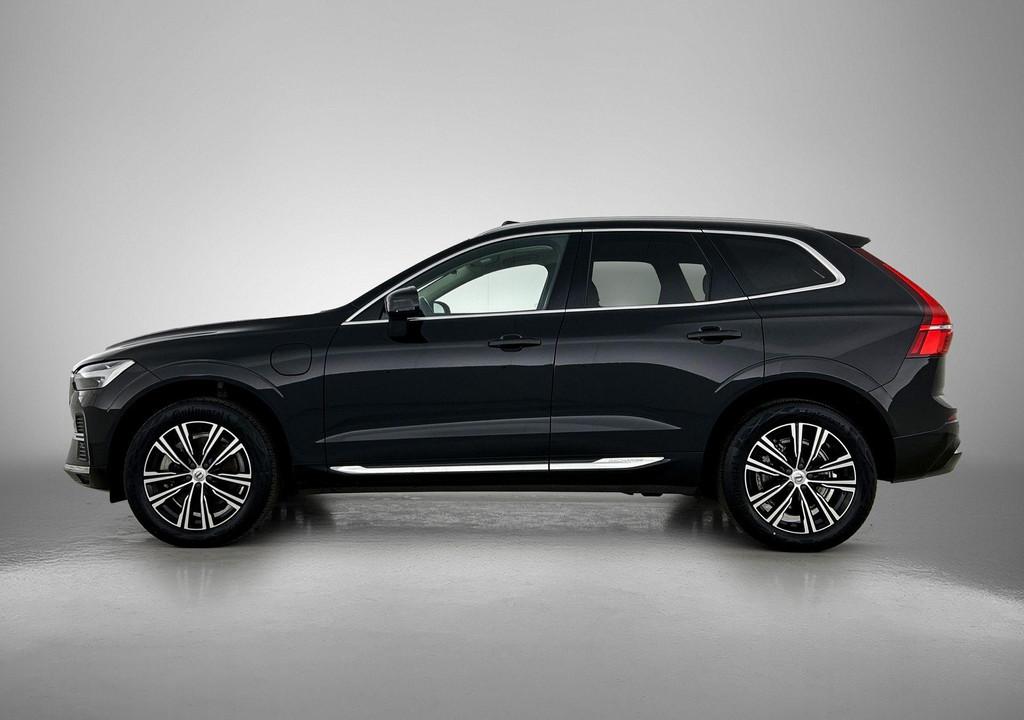 Volvo XC60 2.0 Recharge T8 AWD Inscription 391PK | Elektrisc, Auto's, Gebruikt, Euro 6, 138 €/maand, Zwart