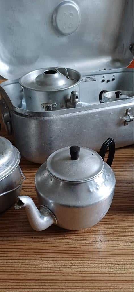 Vintage Alumunium Koffer met diverse Kookgerei., Ophalen of Verzenden
