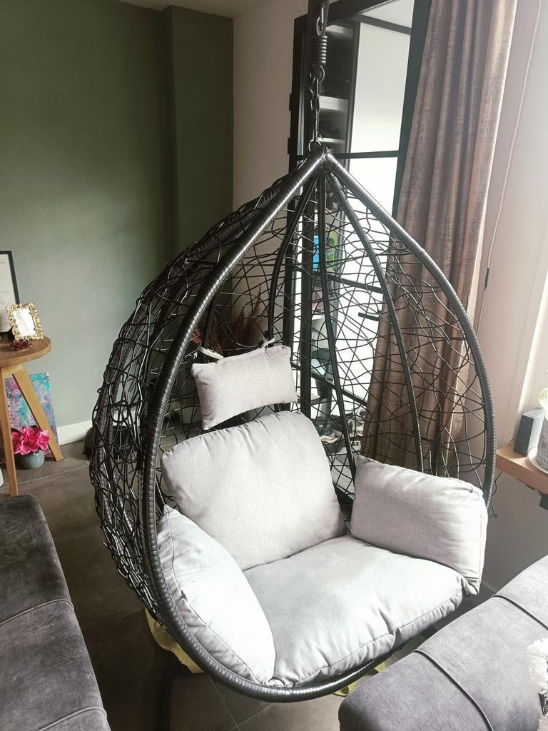 Zwarte hangstoel met standaard en kussen, Gebruikt, Modern, Bohemian, Zwart, Ophalen of Verzenden