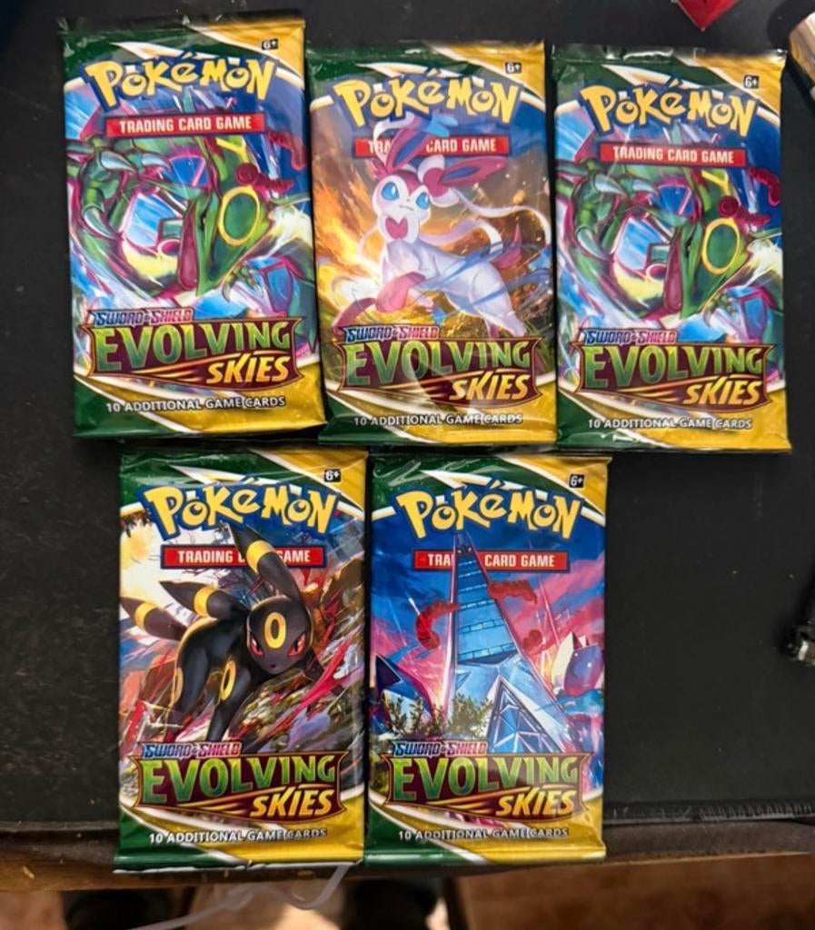 Pokémon Evolving Skies boosterpakjes, Verzenden, Nieuw, Booster
