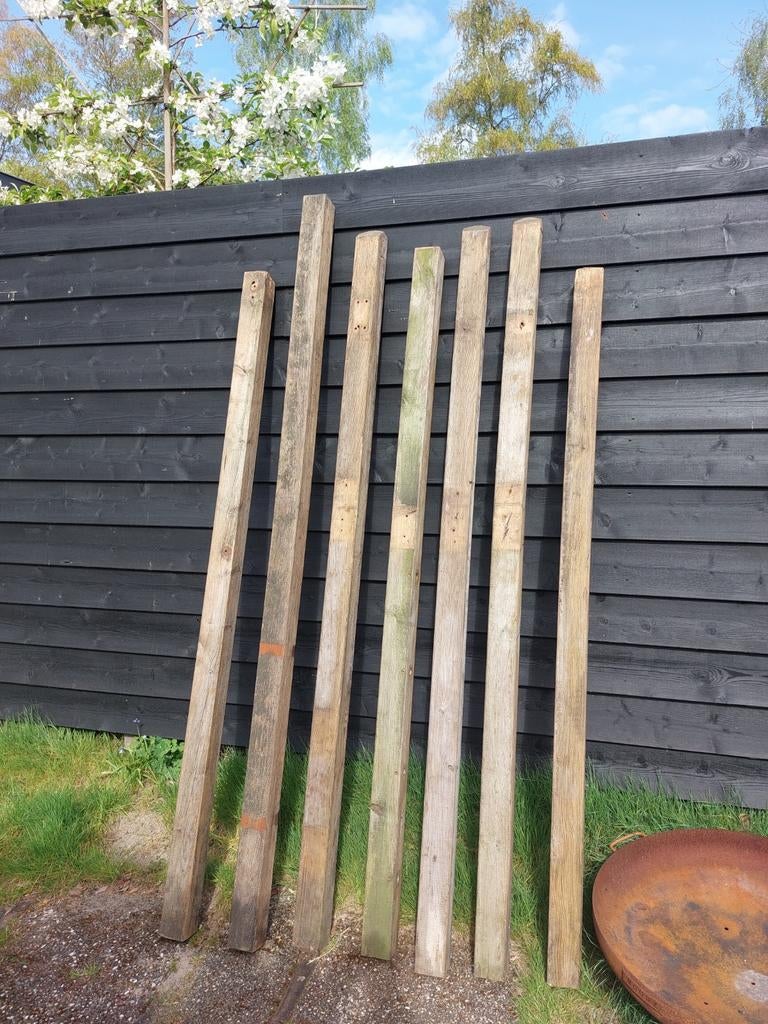 Houten palen / balken 8,5 x 8,5 cm (7×), Tuin en Terras, Palen, Balken en Planken, Ophalen, Gebruikt, 180 tot 250 cm, Balken