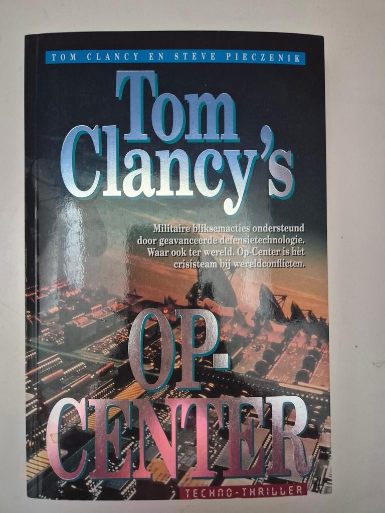 Tom Clancy's - OP center, Ophalen of Verzenden, Gelezen, Tom Clancy
