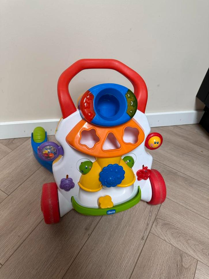 Chicco Loopwagen met muziek en activiteitenpaneel, Kinderen en Baby's, Speelgoed | Babyspeelgoed, Gebruikt, Overige typen, Met licht