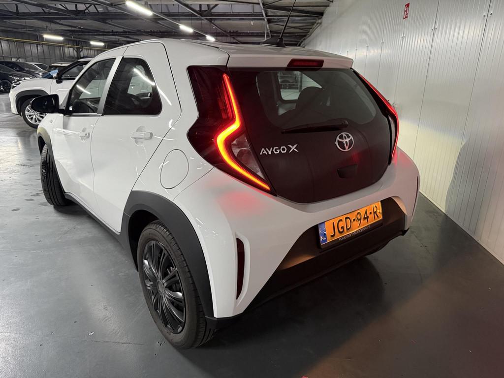 Toyota Aygo X 1.0 VVT-i S-CVT Play, Auto's, Toyota, Stof, Gebruikt, Euro 6, 4 stoelen