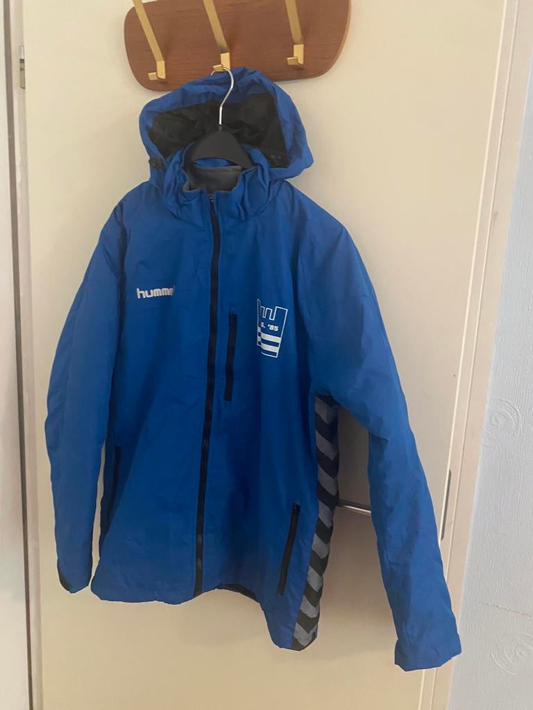 Hummel jas maat M, Ophalen of Verzenden, Zo goed als nieuw, Maat 48/50 (M), Zwart