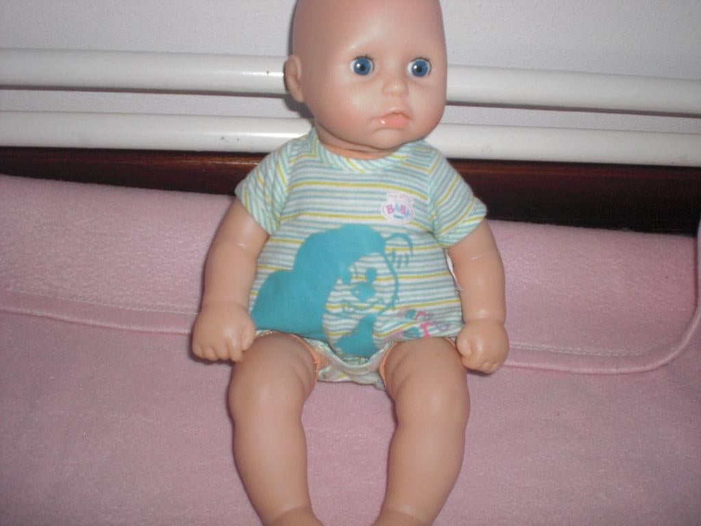 baby born anabel kleertjes 38 en 40 cm pop €3 per foto, Kinderen en Baby's, Speelgoed | Poppen, Ophalen of Verzenden, Zo goed als nieuw