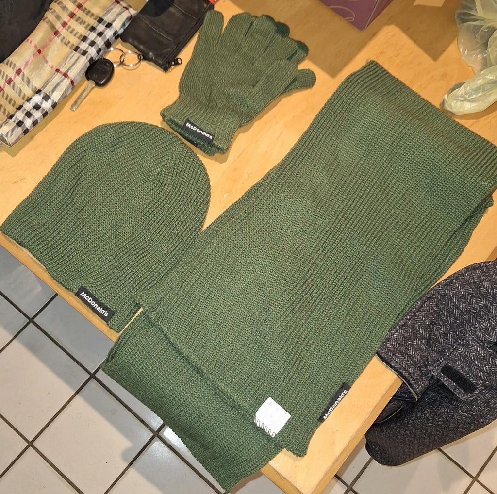 SPLINTERNIEUWE ORIGINELE LIMITED EDITION MC DONALDS WINTERSE, Overige typen, Nieuw, Overige maten, Ophalen of Verzenden