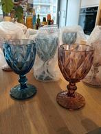 Glazen kelken 4 blauw/4 rood zonder schade totaalprijs 5 e, Antiek en Kunst, Antiek | Glas en Kristal, Ophalen