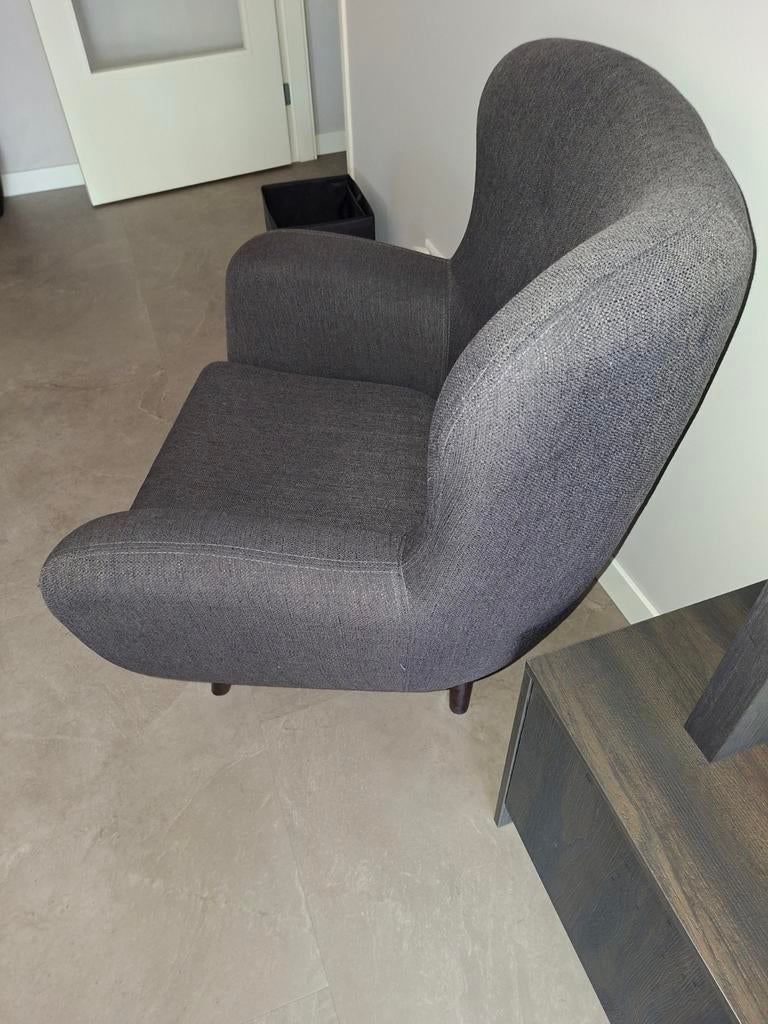 Grijze fauteuil met knopen, Huis en Inrichting, Fauteuils, Ophalen, Gebruikt, Minder dan 75 cm, 50 tot 75 cm