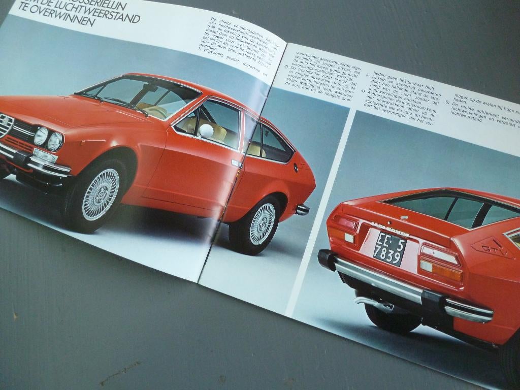 Alfa Romeo GTV 1.6 2.0 folder Nederlands 1977, Ophalen of Verzenden, Zo goed als nieuw, Alfa Romeo
