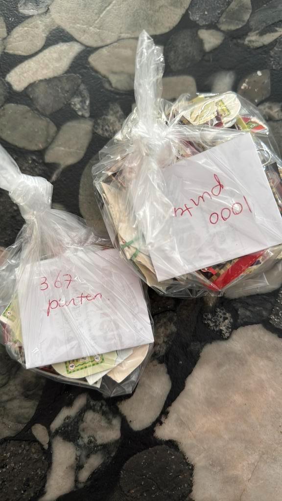 1376 Douwe Egberts (D.E.) punten, Hobby en Vrije tijd, Spaarzegeltjes, Zegels, Bonnen of Punten, Koffie of Thee, Ophalen of Verzenden