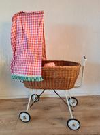 Vintage rieten poppenwagen, Ophalen of Verzenden, Zo goed als nieuw, Babypop