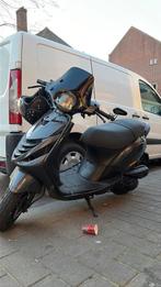 Piaggio zip 125cc, Ophalen of Verzenden, Zo goed als nieuw, Benzine, Zip