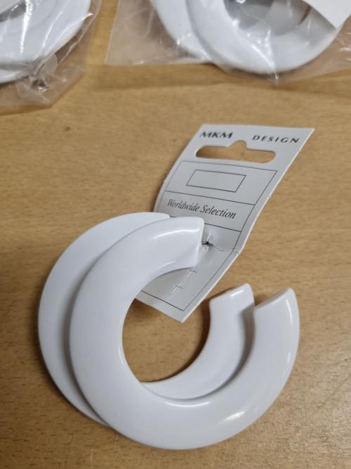 Oorbellen ringen wit 9 paar, Ophalen of Verzenden, 'T Olde Gre-j, Info@toldegrej.nl, Endepoelstraat 20f Didam