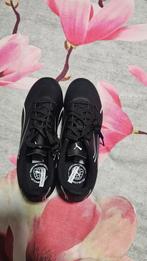 Puma voetbalschoenen kunstgras maat 39, Ophalen of Verzenden, Nieuw