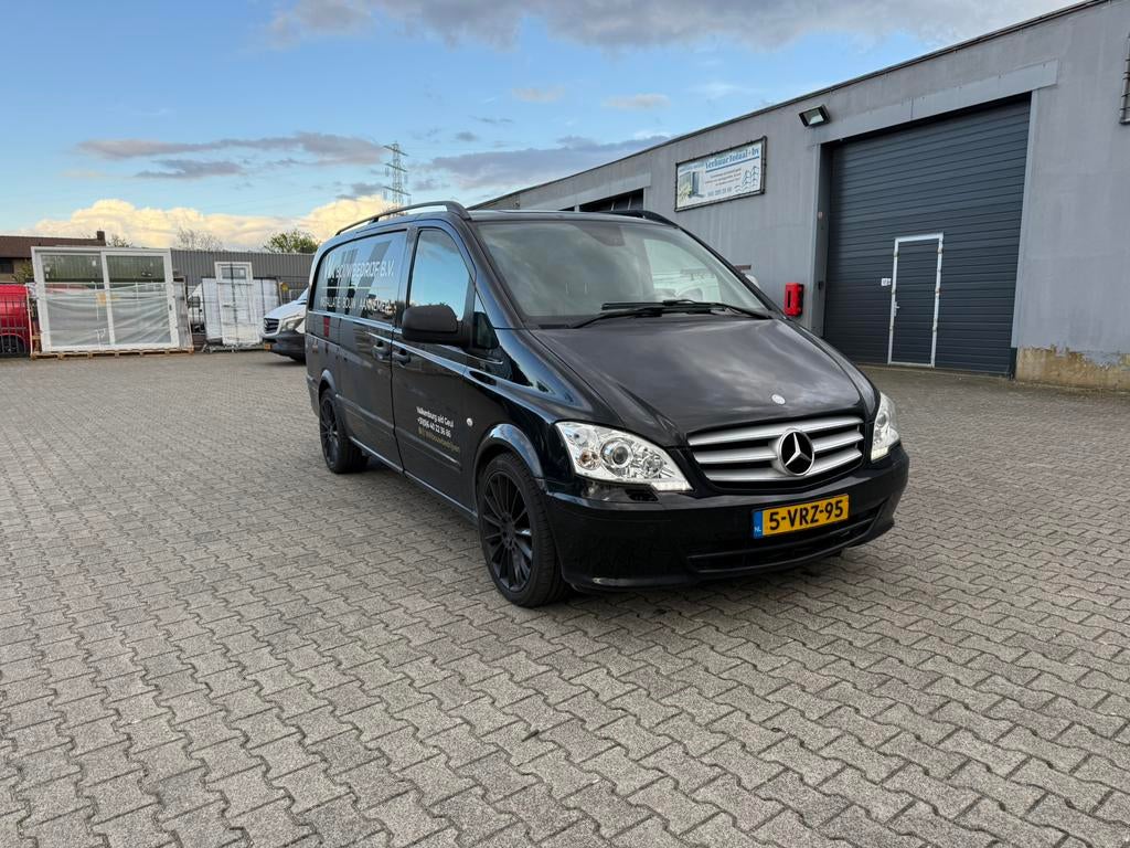 Mercedes-Benz Vito 3.0 cdi v6 automaat 2011, Auto's, Automaat, Euro 5, Achterwielaandrijving, Zwart