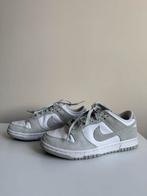 Nike Dunk Low Grey Corduroy, Ophalen of Verzenden, Zo goed als nieuw, Overige kleuren, Sneakers of Gympen