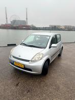 Daihatsu Sirion 1.3 2005 Grijs, Auto's, Daihatsu, Voorwielaandrijving, 31 €/maand, 4 cilinders, Origineel Nederlands