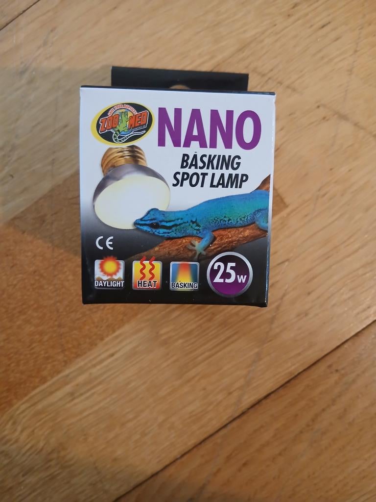 Nano basking spot lamp, Dieren en Toebehoren, Reptielen en Amfibieën | Toebehoren, Ophalen of Verzenden, Nieuw, Verlichting