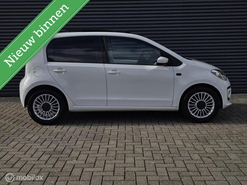 Volkswagen Up! 1.0 high up! BlueMotion PANO/5DEURS/CRUISE, Voorwielaandrijving, Euro 5, Gebruikt, Up!